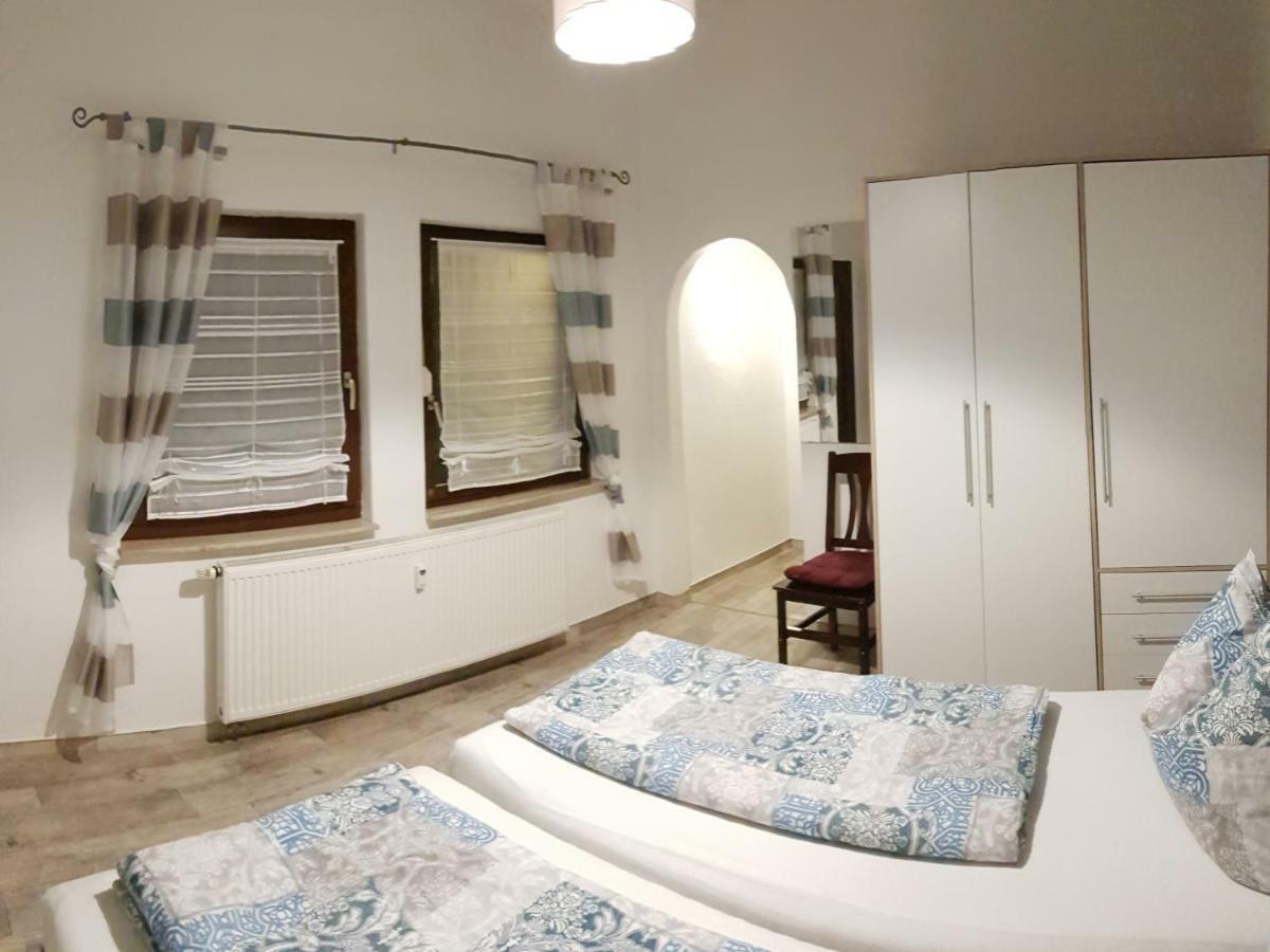 Gaestezimmer & Ferienwohnungen Thon Herbsleben Ngoại thất bức ảnh