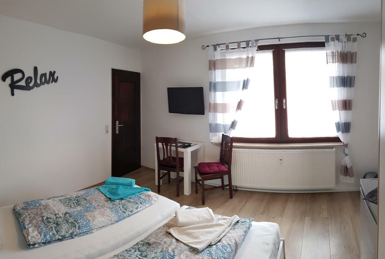Gaestezimmer & Ferienwohnungen Thon Herbsleben Ngoại thất bức ảnh